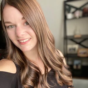 Meet your Posher, Melissa